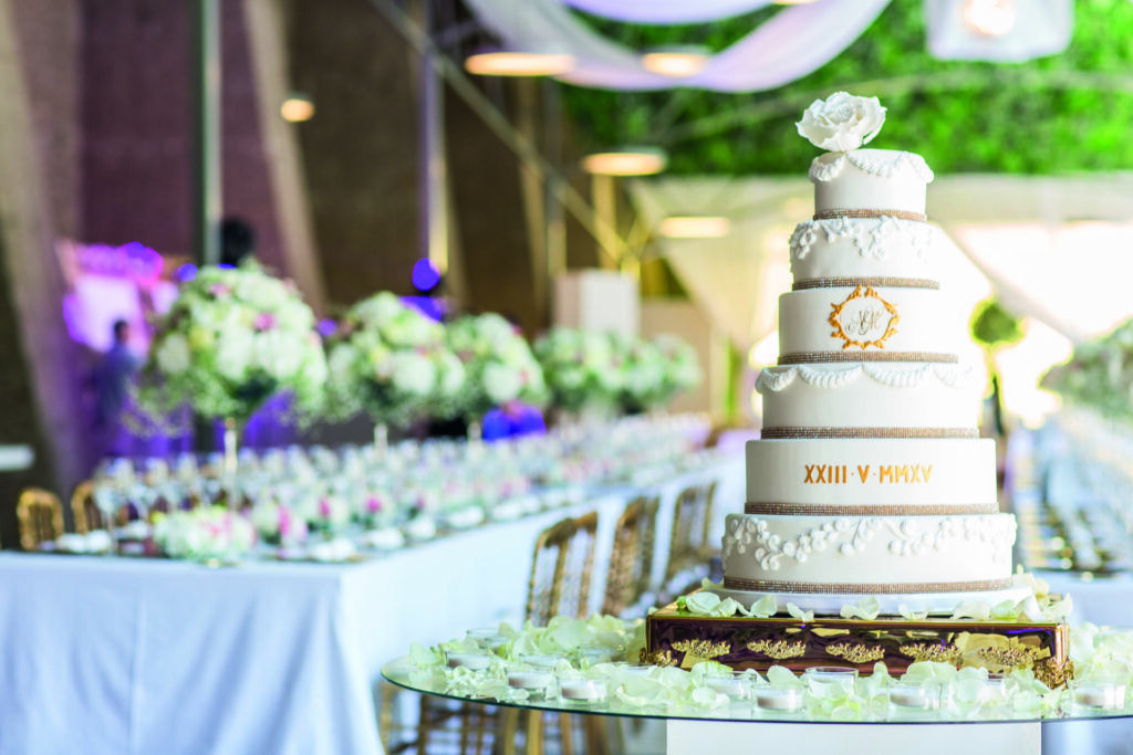 Julie Deffense wedding cake