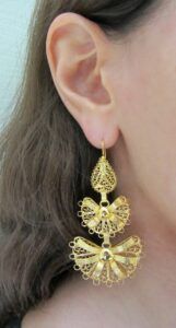 Beatriz gold earrings 3