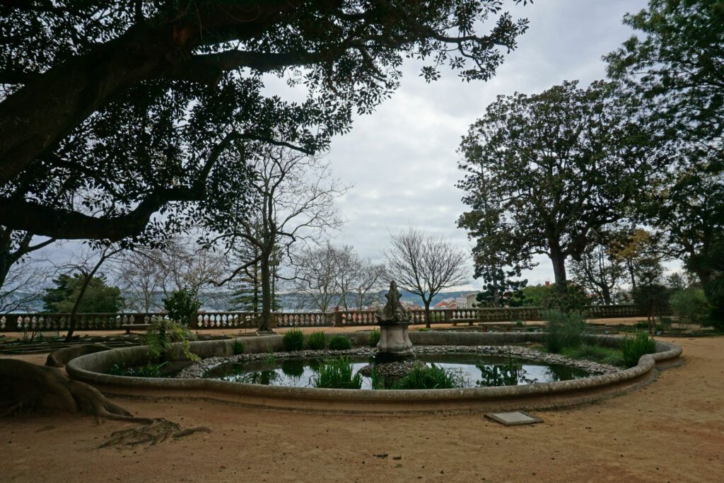Small fountain at the Jardim Botânico da Ajuda