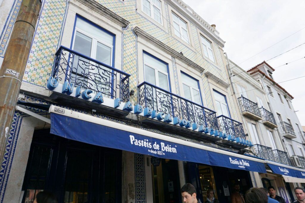 Pasteis de Belem entrance