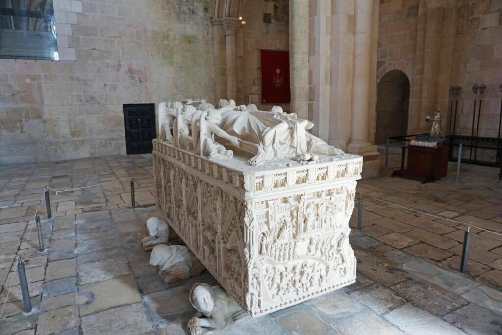 Tomb Ines de Castro