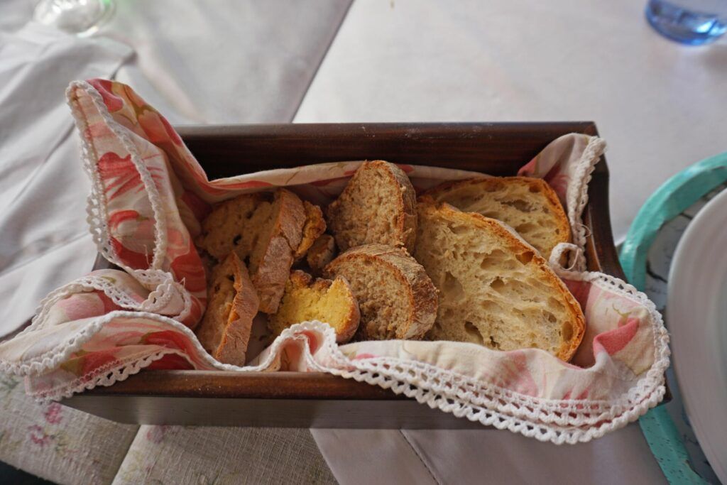 Restaurante António Padeiro bread