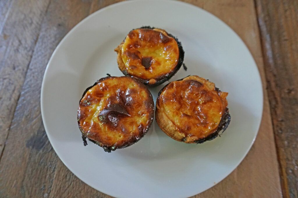 pastéis de nata on a plate