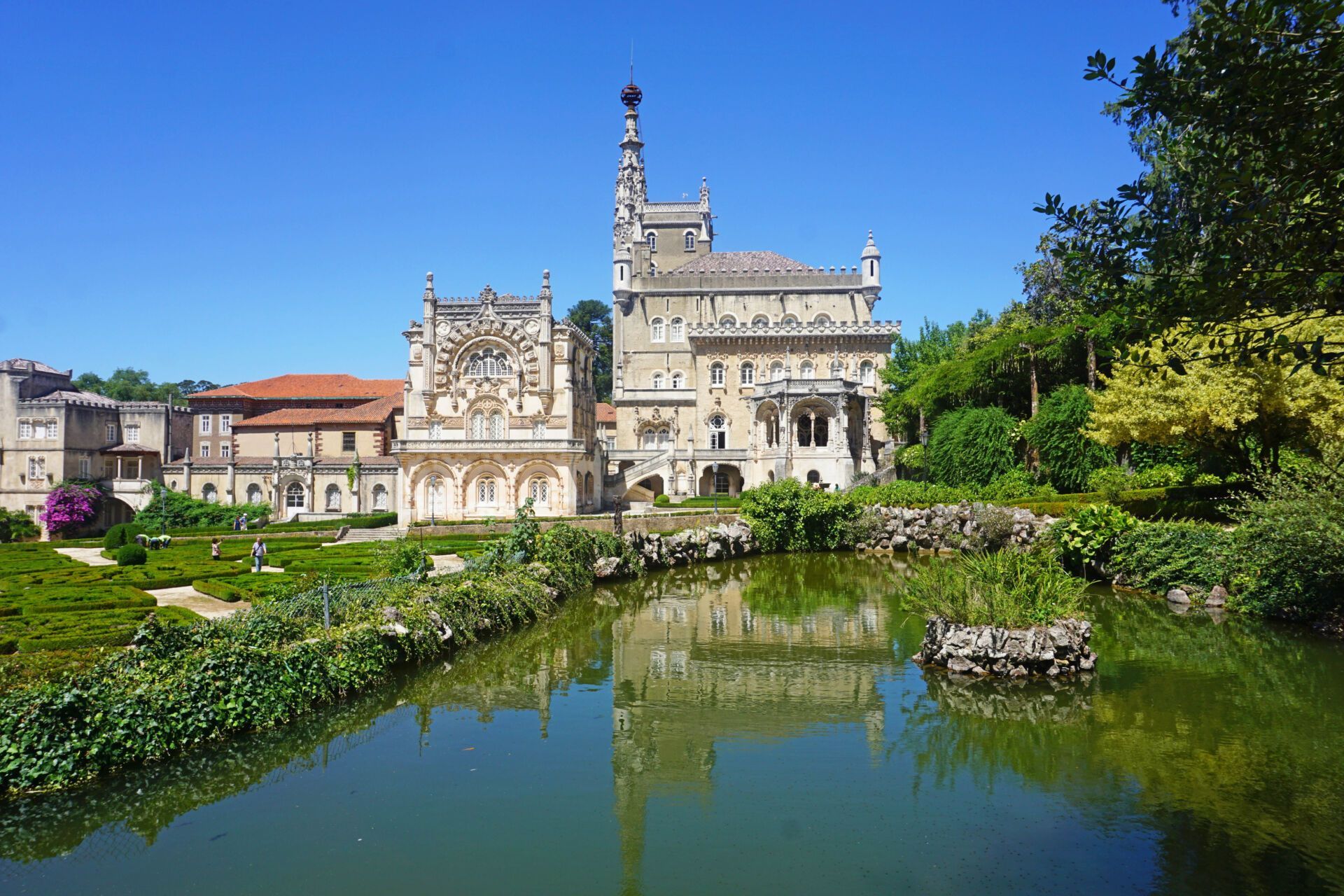 Buçaco palace hotel view