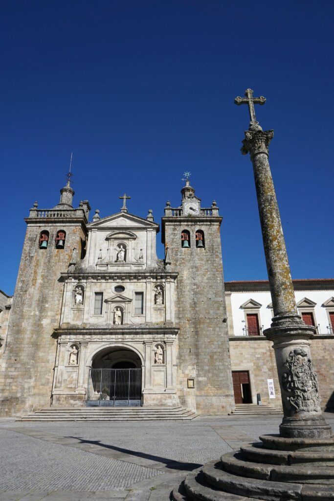 Viseu Cathedral outside