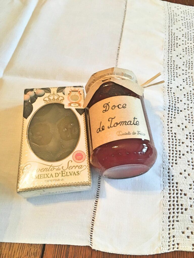 Ameixas de Elvas and tomato jam