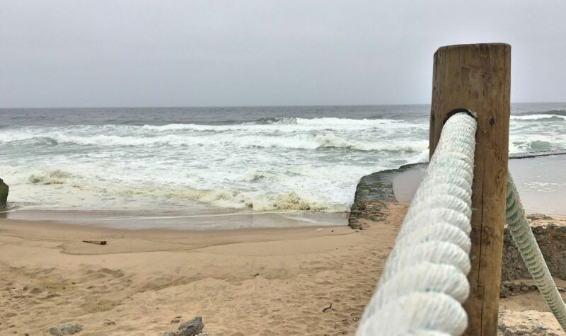 Azenhas do Mar beach