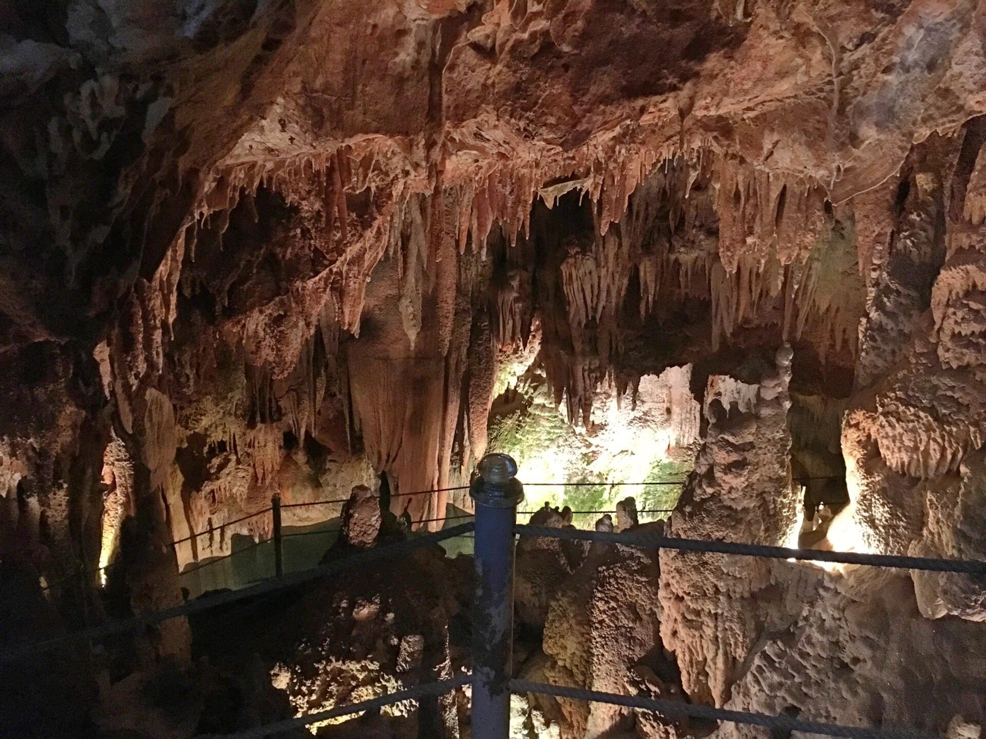 Gothic - Grutas de Santo António