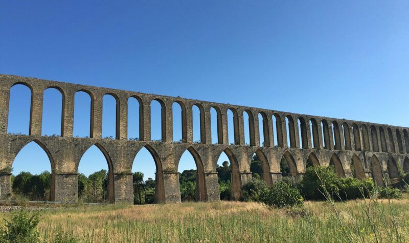 Aqueduto dos Pegoes - arches