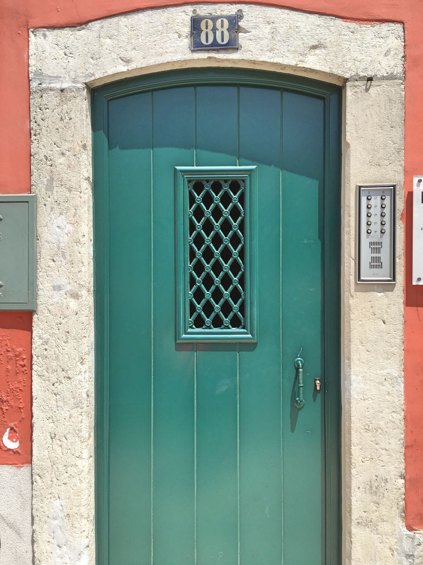 Portuguese door 19